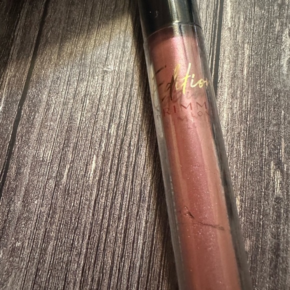 Edition by Rimmel Metallic Lip Alloy - Racy Rose - Picture 2 of 4